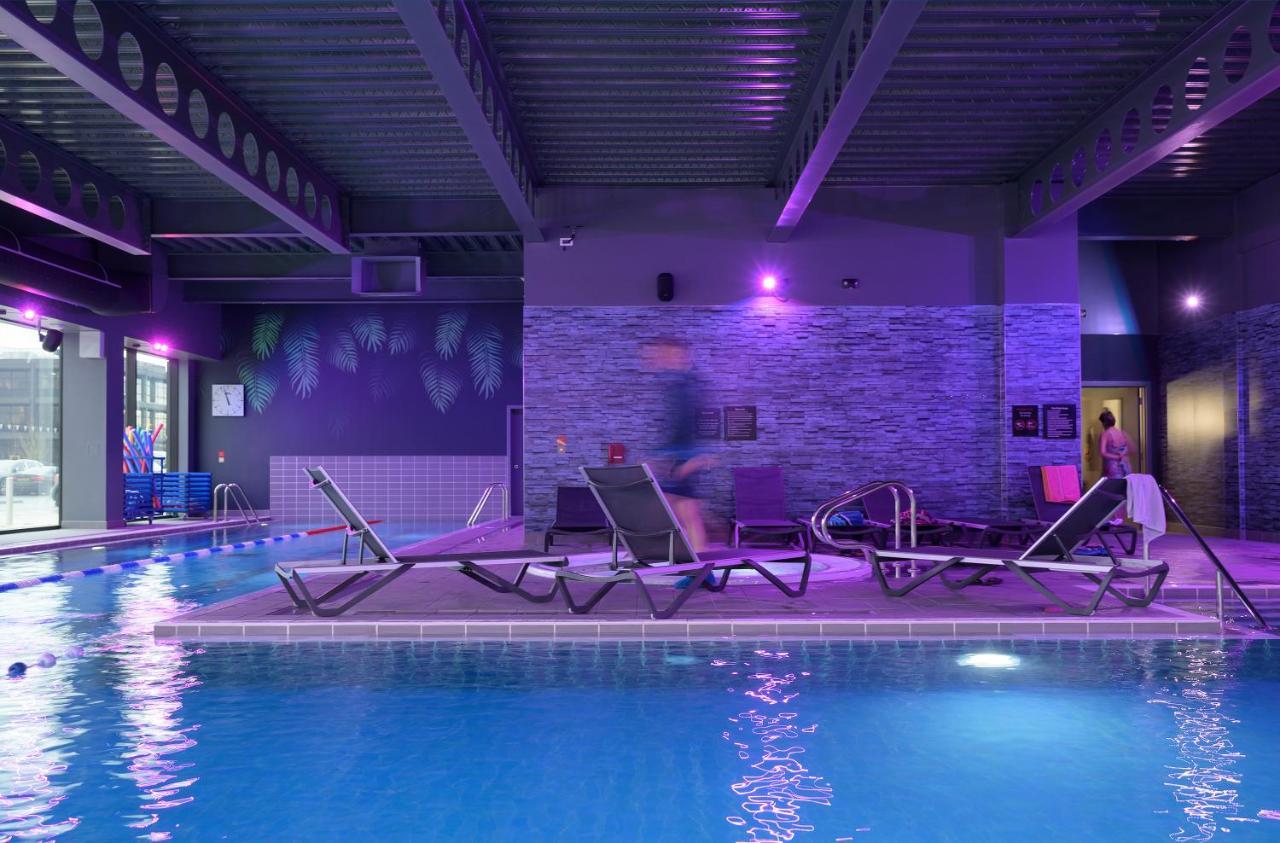 Village Hotel Basingstoke Dış mekan fotoğraf